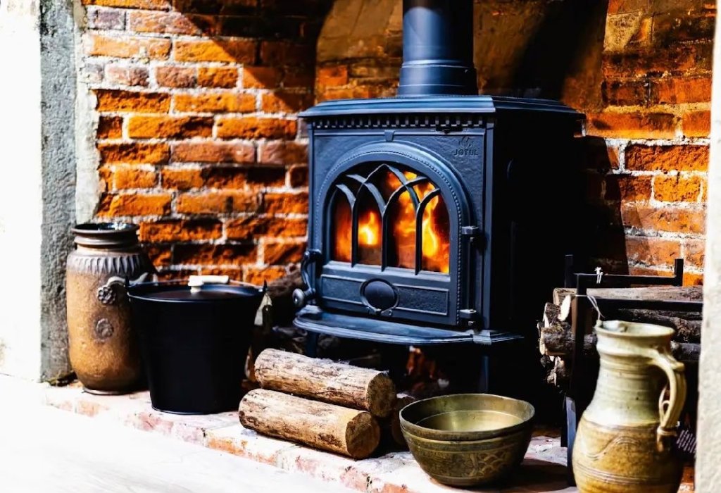 Helen & Douglas House Marlborough shop fireplace.