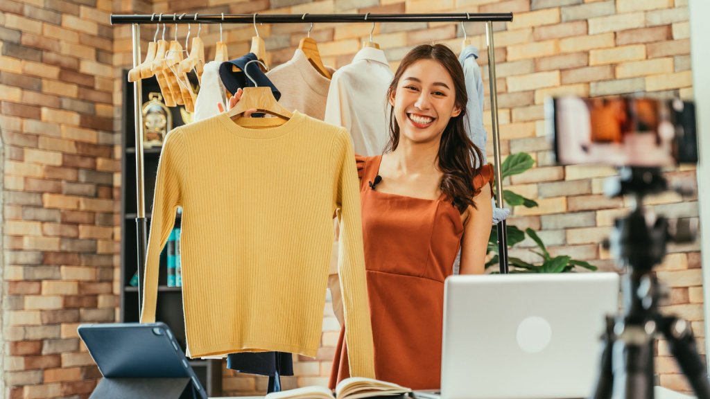 Sell clothes online.