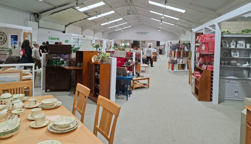 Thames Hospice Reading interior.